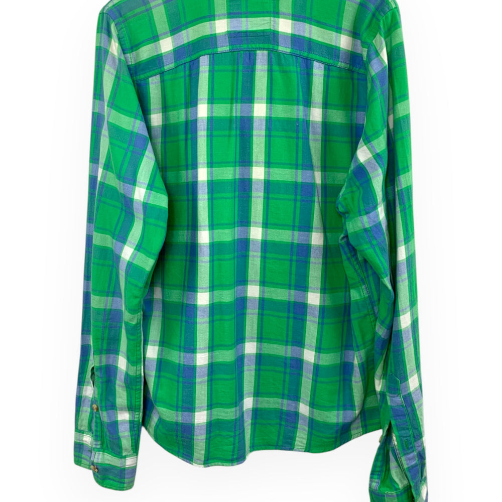 
                  
                    HOLISTER camisa hombre Talla L
                  
                