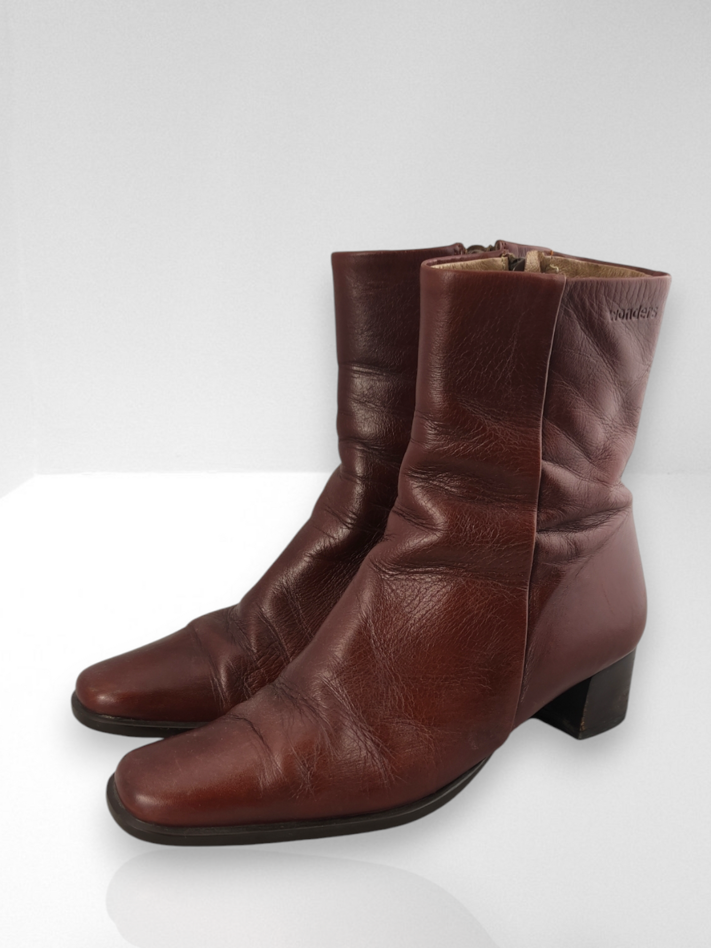 Bottines en cuir pour femmes WONDERS Taille 37