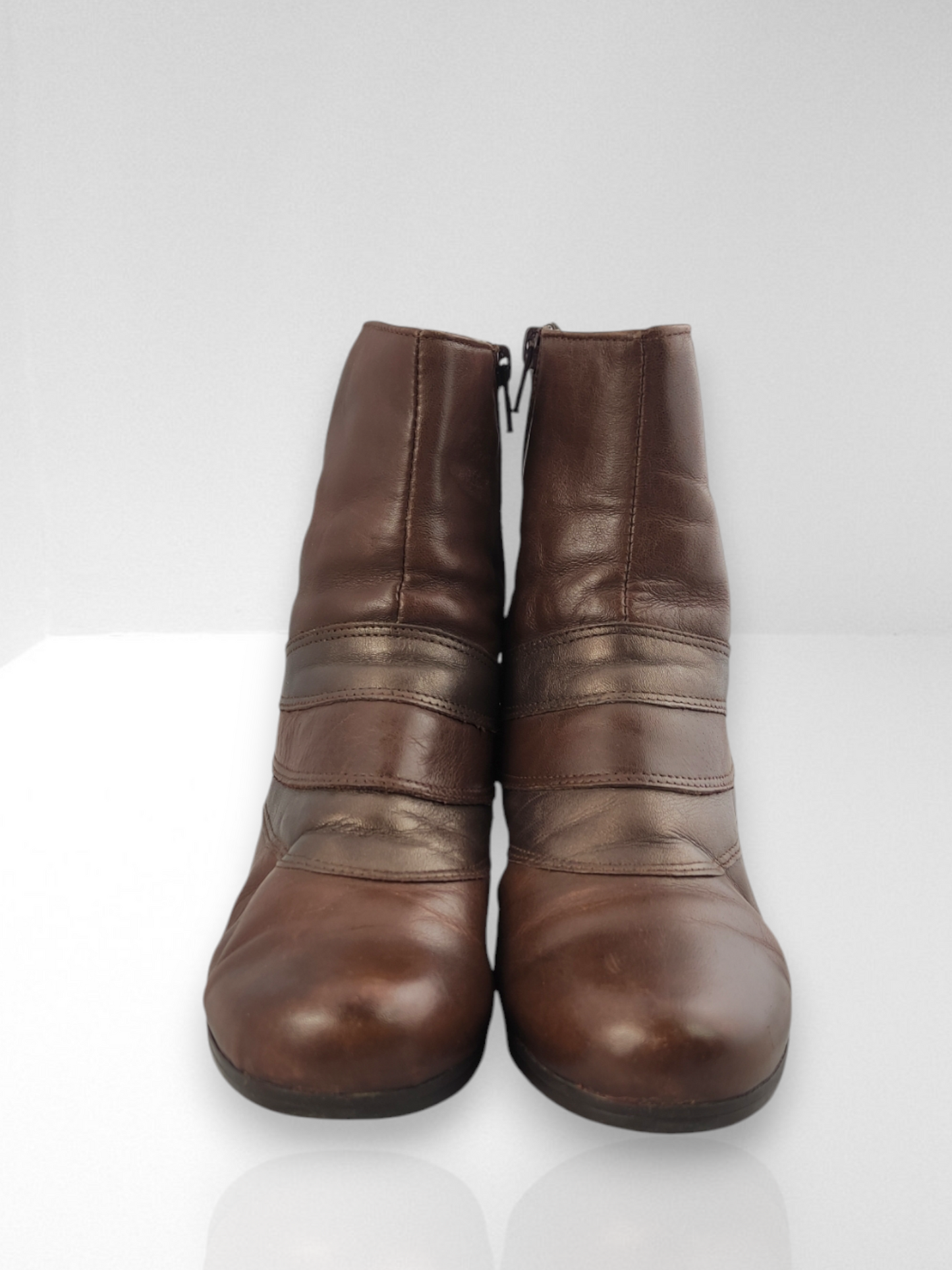 CIGARETTES Women's leather ankle boots Size 38